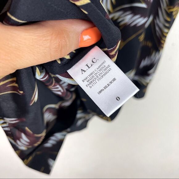 ALC Black Floral Off Shoulder Josephine Top Blouse Size 0 - Picture 6 of 6